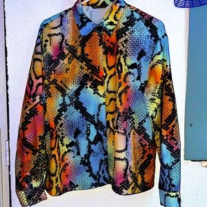 Very cute and colorful blouse, size L, it is a normal brand but is comfortable.